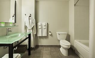 Imperia Hotel and Suites