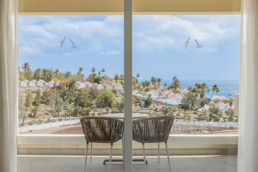 Iberostar Waves Playa Gaviotas -All Inclusive