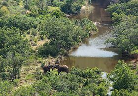 Clifftop Exclusive Safari Hideaway