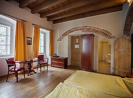 Hotel & Residence U Tri Bubnu