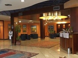 Point Hotel Conselve