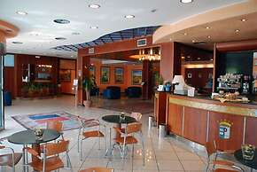Point Hotel Conselve