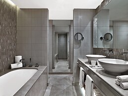 W Doha