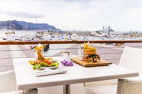 Simon's Town Quayside Hotel