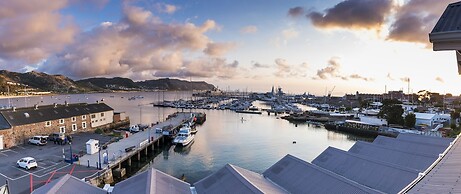 Simon's Town Quayside Hotel
