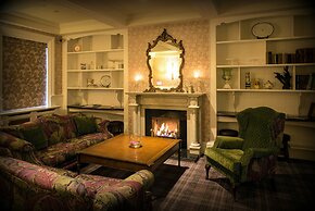 Dromhall Hotel