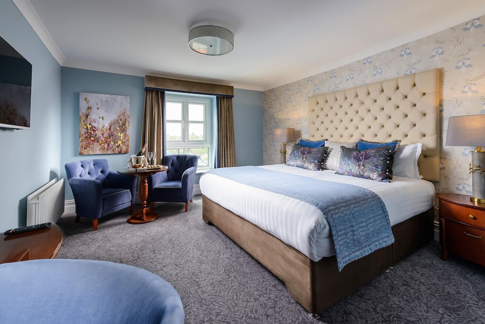 Dromhall Hotel