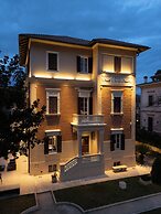 UNAHOTELS Villa dei Platani Foligno