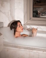Creta Blue Boutique Hotel