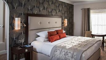 Oakley Hall Hotel