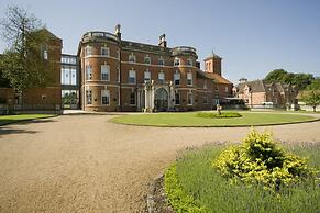 Oakley Hall Hotel