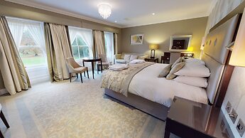Oakley Hall Hotel