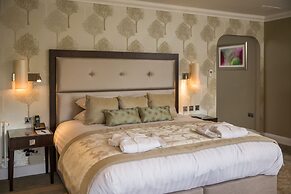 Oakley Hall Hotel