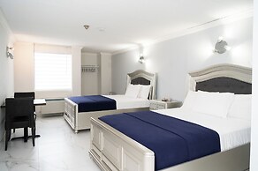 Diplomat Inn