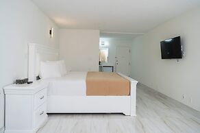 Diplomat Inn