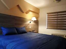 Hotel El Cason and Suites