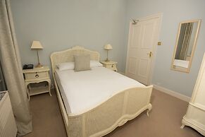 Burythorpe House