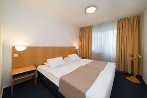 Express hotel