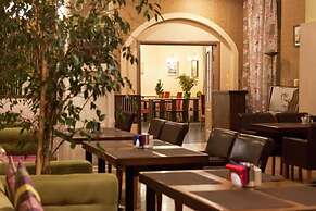 Express hotel