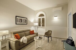 Aenea Superior Inn