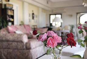 Jennifer Home Hotel