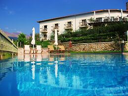 Jennifer Home Hotel
