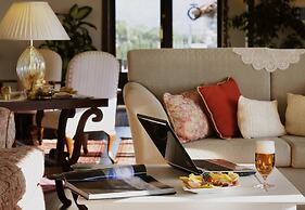 Jennifer Home Hotel