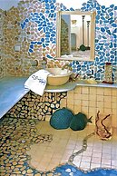 Astarte Suites