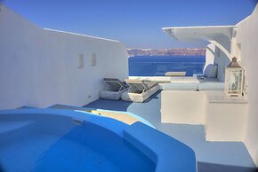 Astarte Suites