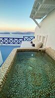 Astarte Suites