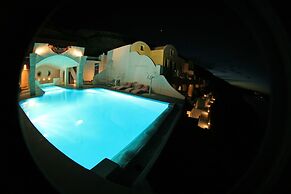 Astarte Suites