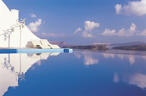 Astarte Suites