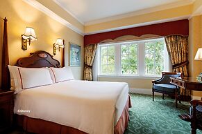 Hong Kong Disneyland Hotel