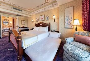 Hong Kong Disneyland Hotel