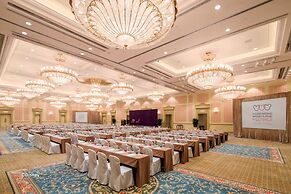 Hong Kong Disneyland Hotel