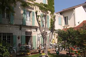 Au St Roch Hotel et Jardin