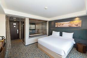 Pera Tulip Hotel & SPA