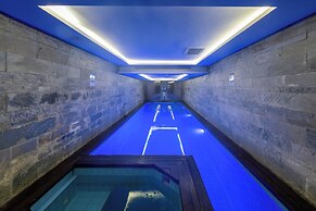 Pera Tulip Hotel & SPA