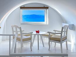 Reverie Santorini Hotel