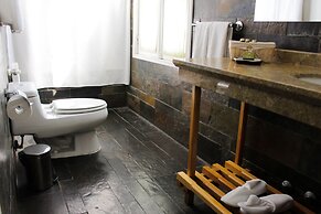 Zerohotel