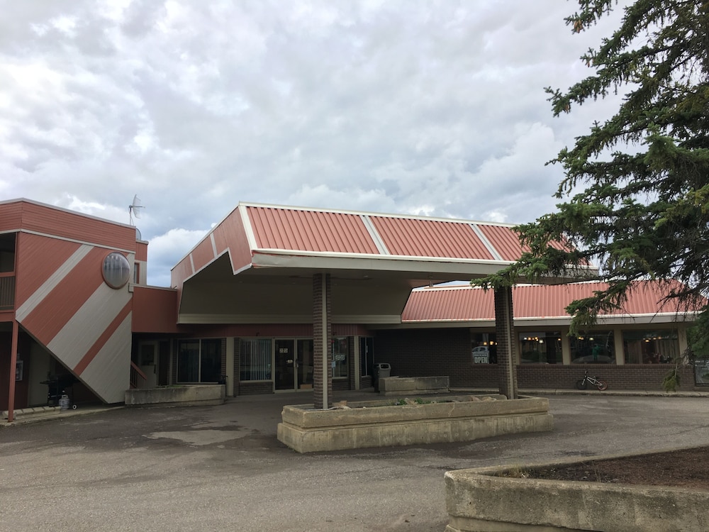 Tumbler Ridge Inn
