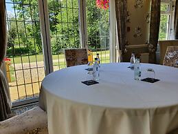 Farnham House Hotel
