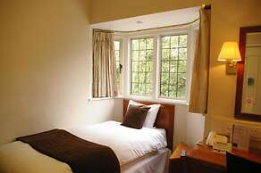 Farnham House Hotel