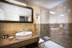 Remisens Casa Rosa, Annexe