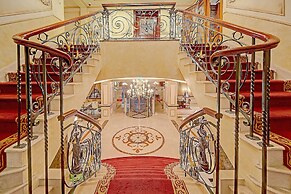 Royal Ascot Hotel