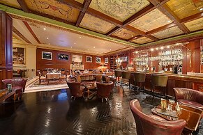 Royal Ascot Hotel