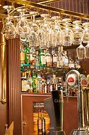 Royal Ascot Hotel