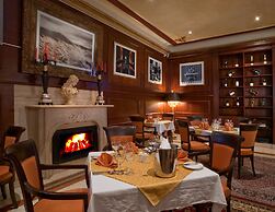 Royal Ascot Hotel