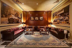 Royal Ascot Hotel