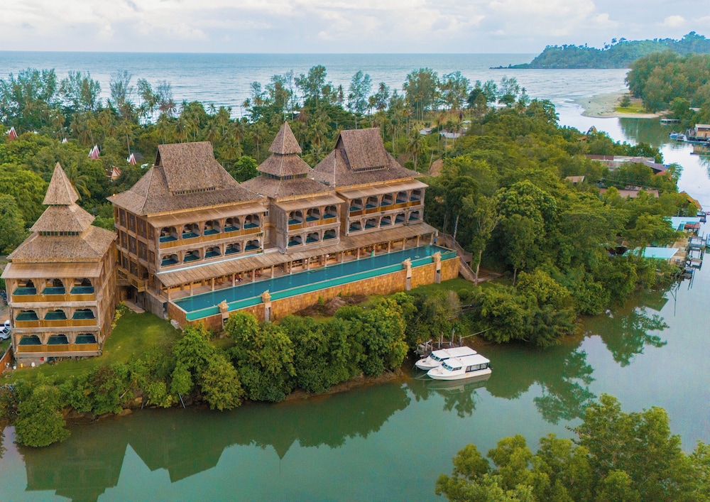 Santhiya Koh Chang Resort